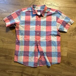 Patagonia Men’s Short Sleeve Button Up Pink and Blue Plaid Shirt Large